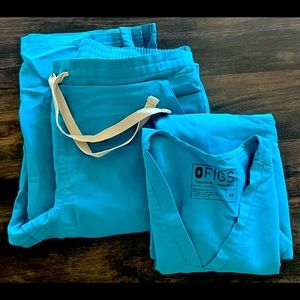 TEAL - FIGS scrub set